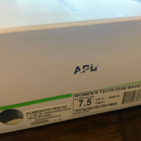 APL: Athletic Propulsion Labs Women's Techloom Wave,size 7.5,MSRP$245, BNIB - Picture 9 of 9